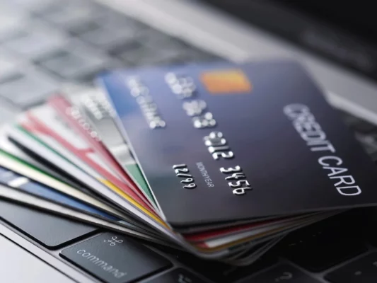 Thẻ tín dụng (credit card)